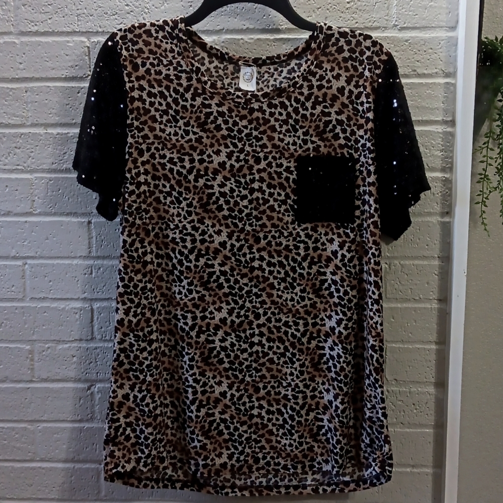 Leopard and sequins - Picture 2 of 4